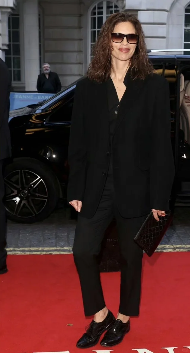 麦温和强尼戴普宣传新电影