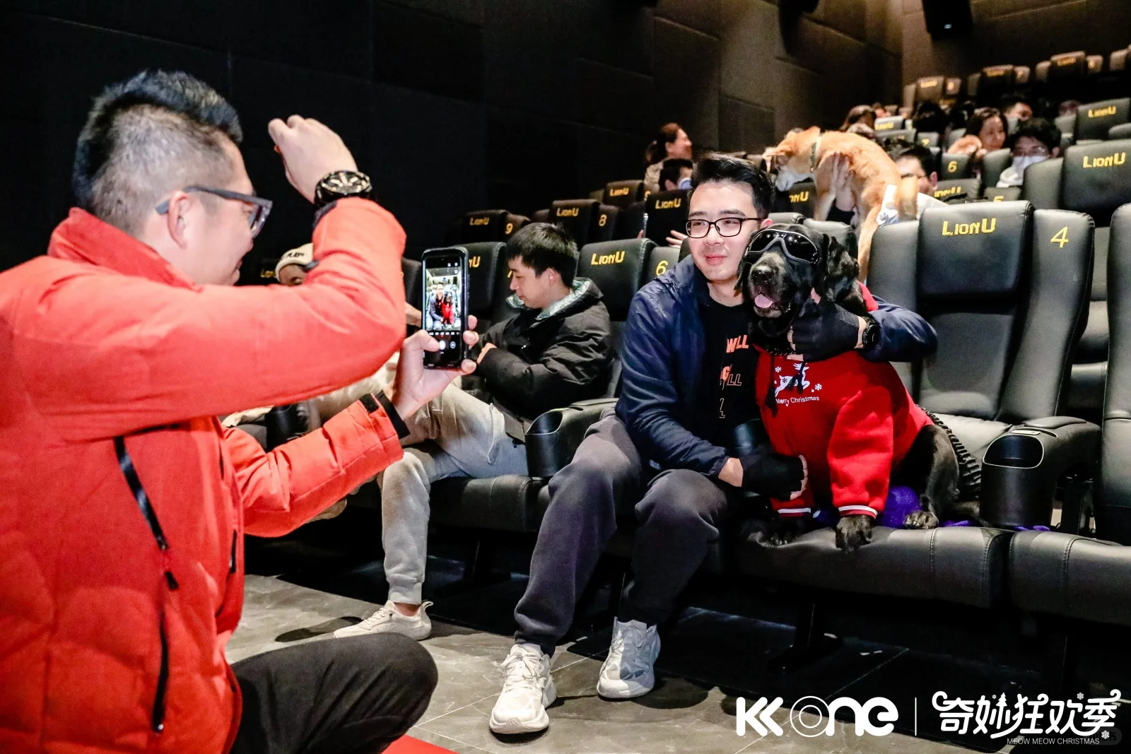 深圳携宠包场看电影『哈儿的移动城堡』～