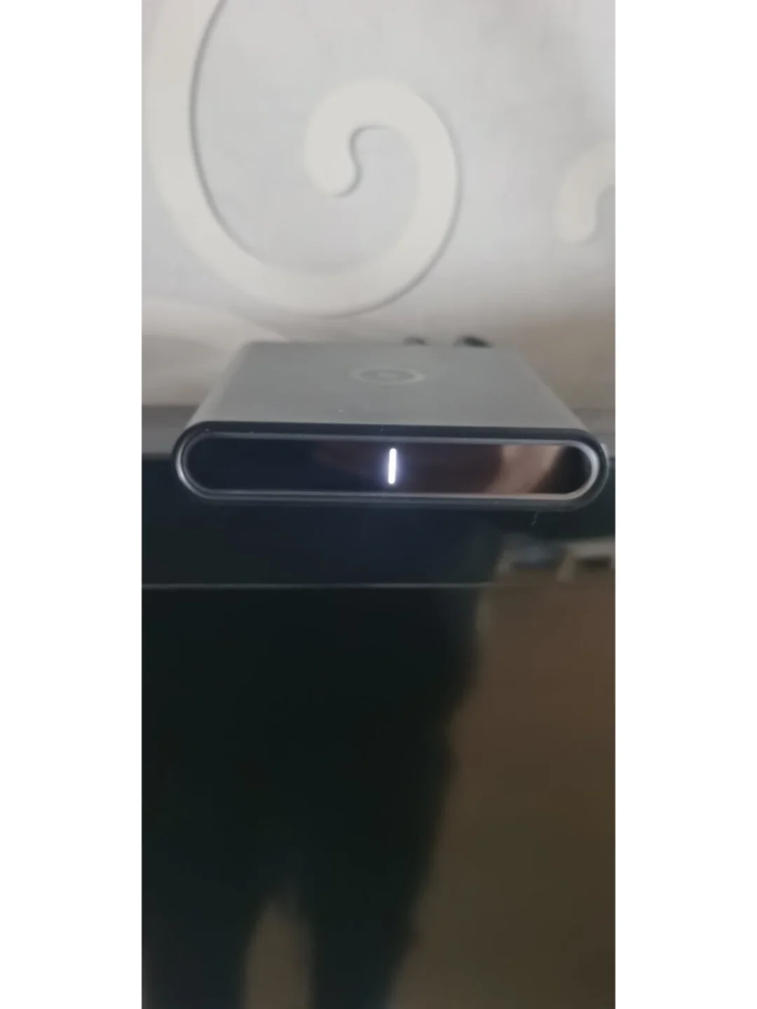 用这个电视盒子，不用拿几个遥控器！