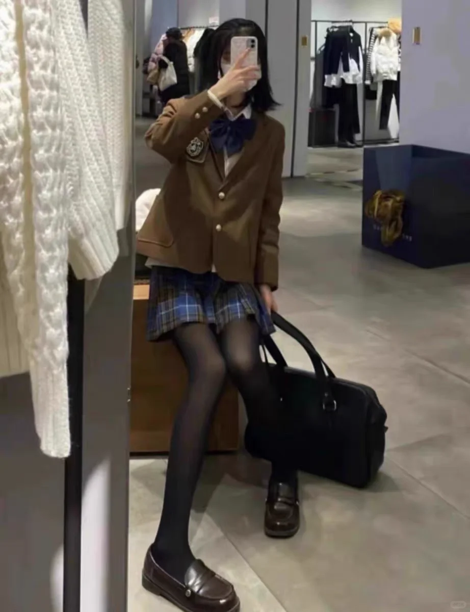 女生第一次穿丝袜的感受