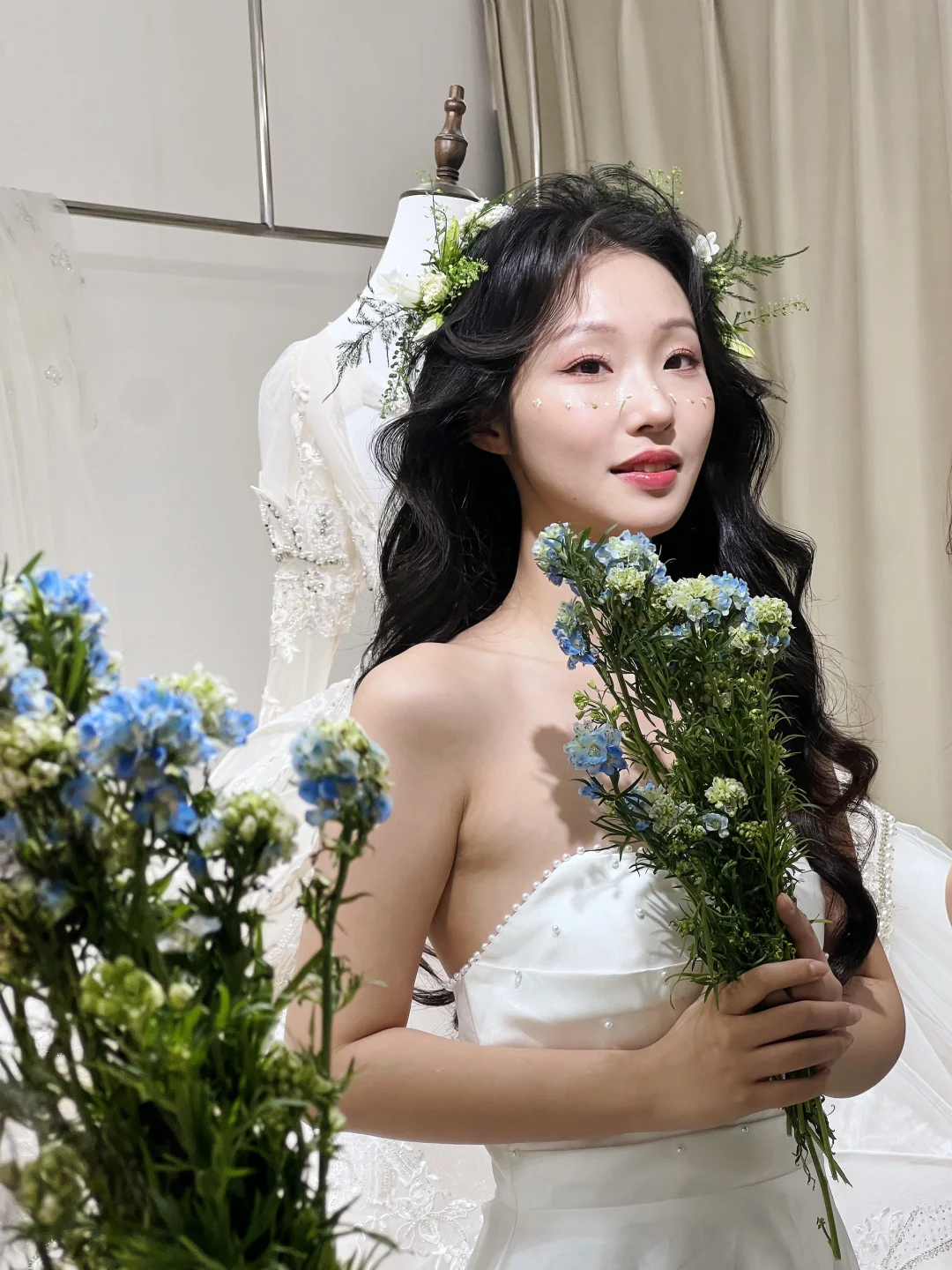 家人们我可以做婚样模特嘛