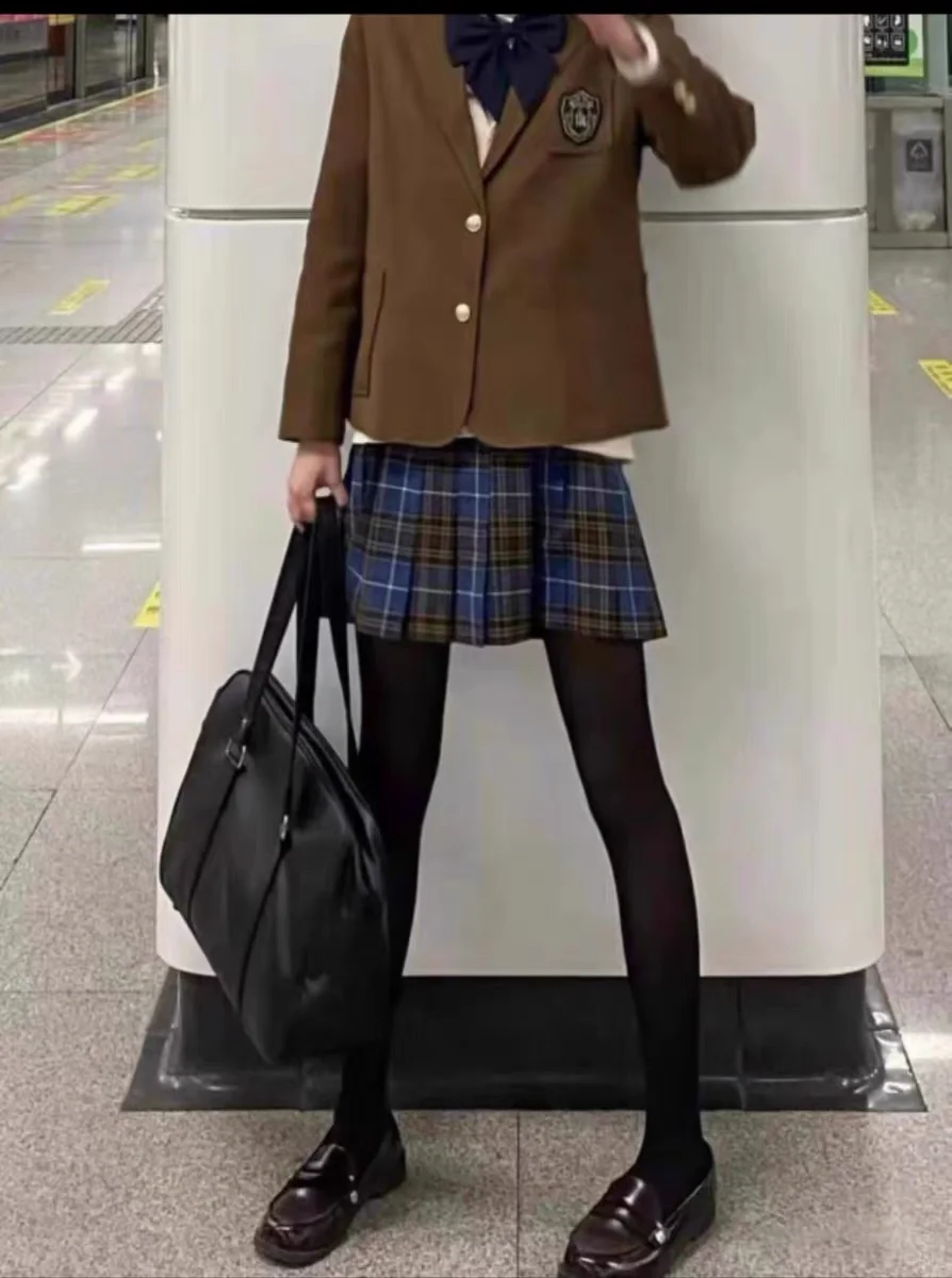 女生第一次穿丝袜的感受