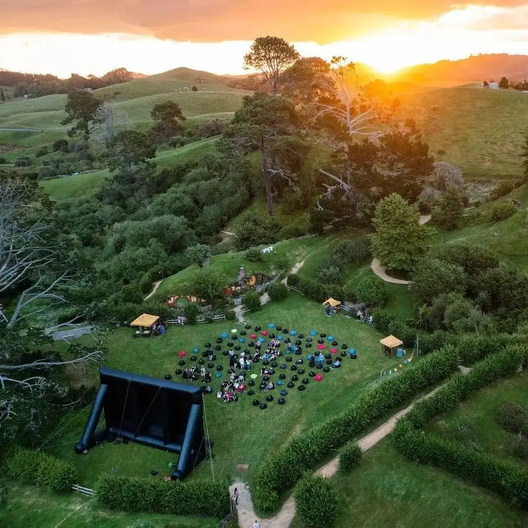 露天电影：星空下，享受不一样的观影体验