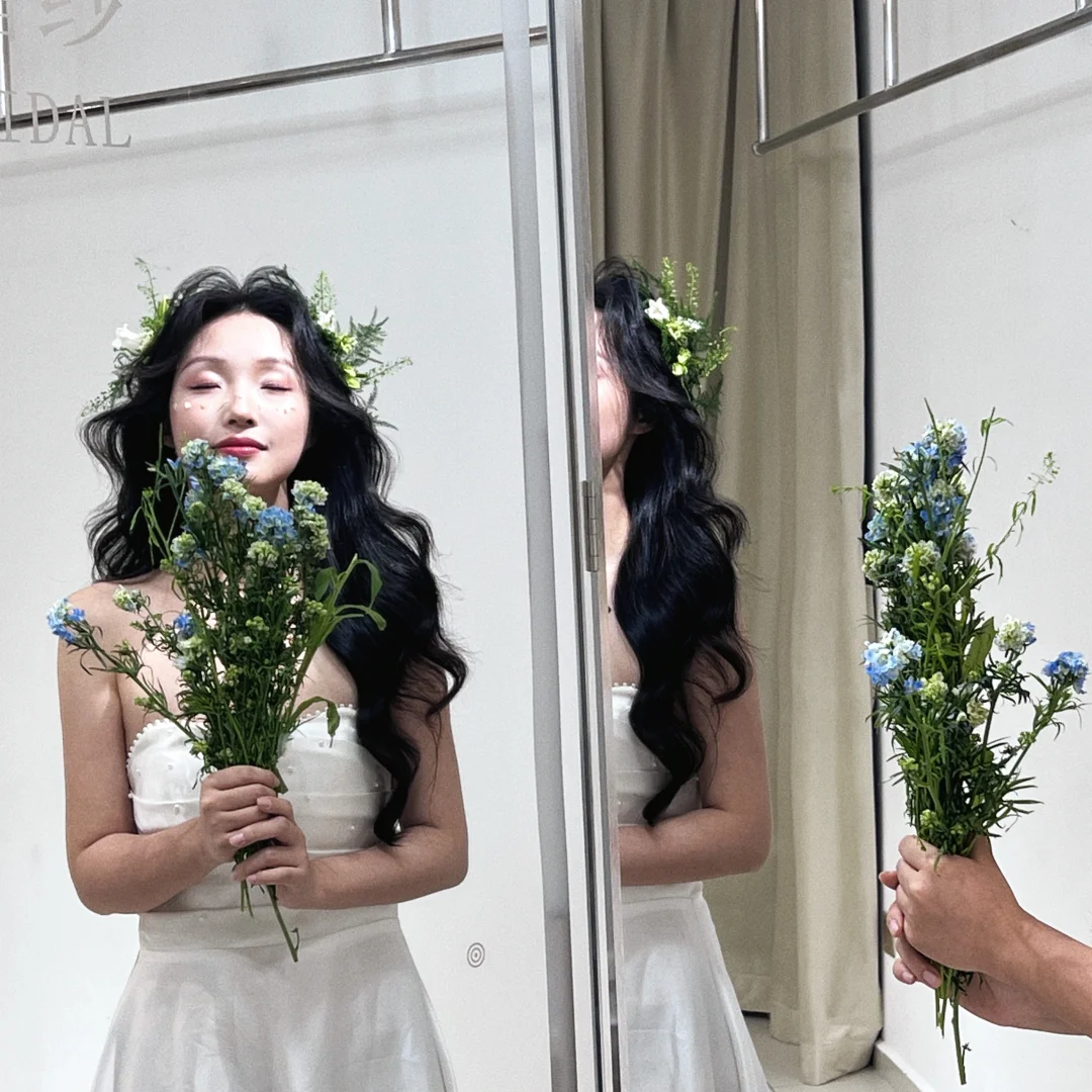 家人们我可以做婚样模特嘛