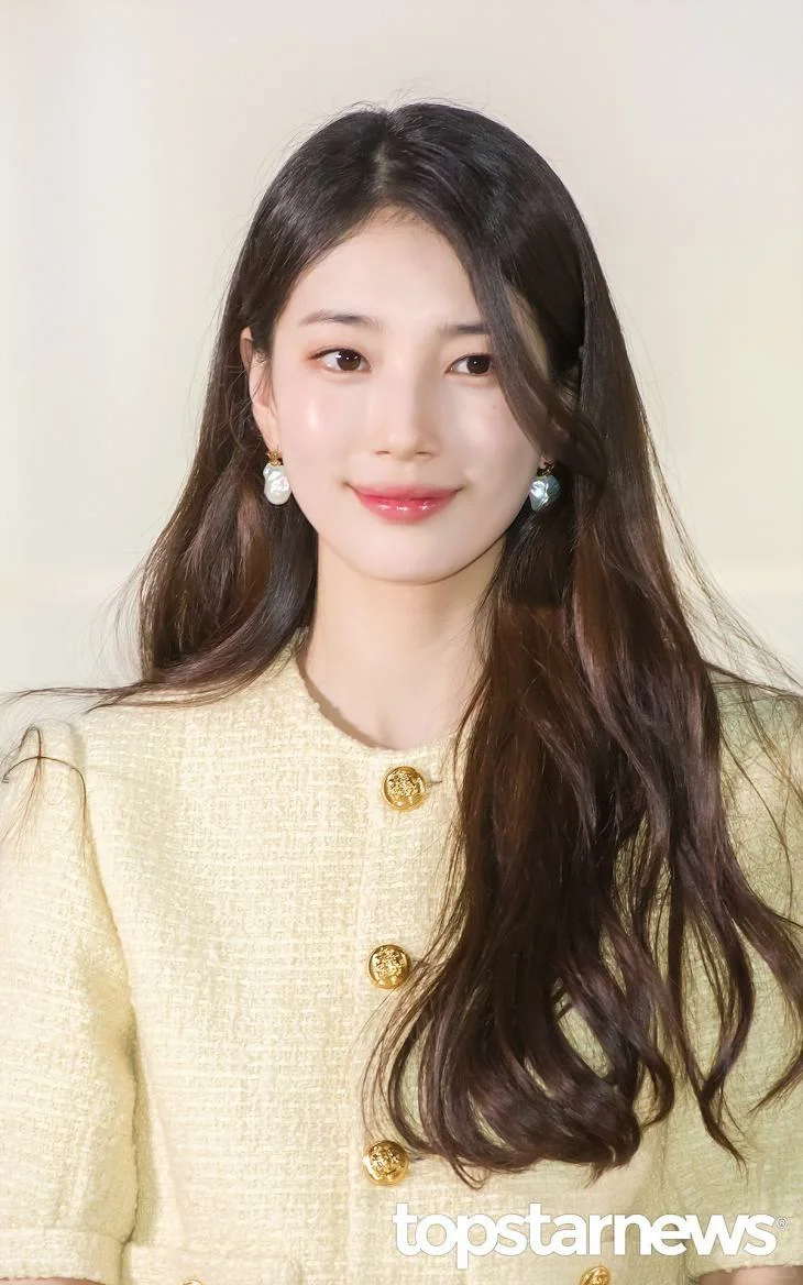 秀智 今日电影试映会新闻图 谁又被美晕了