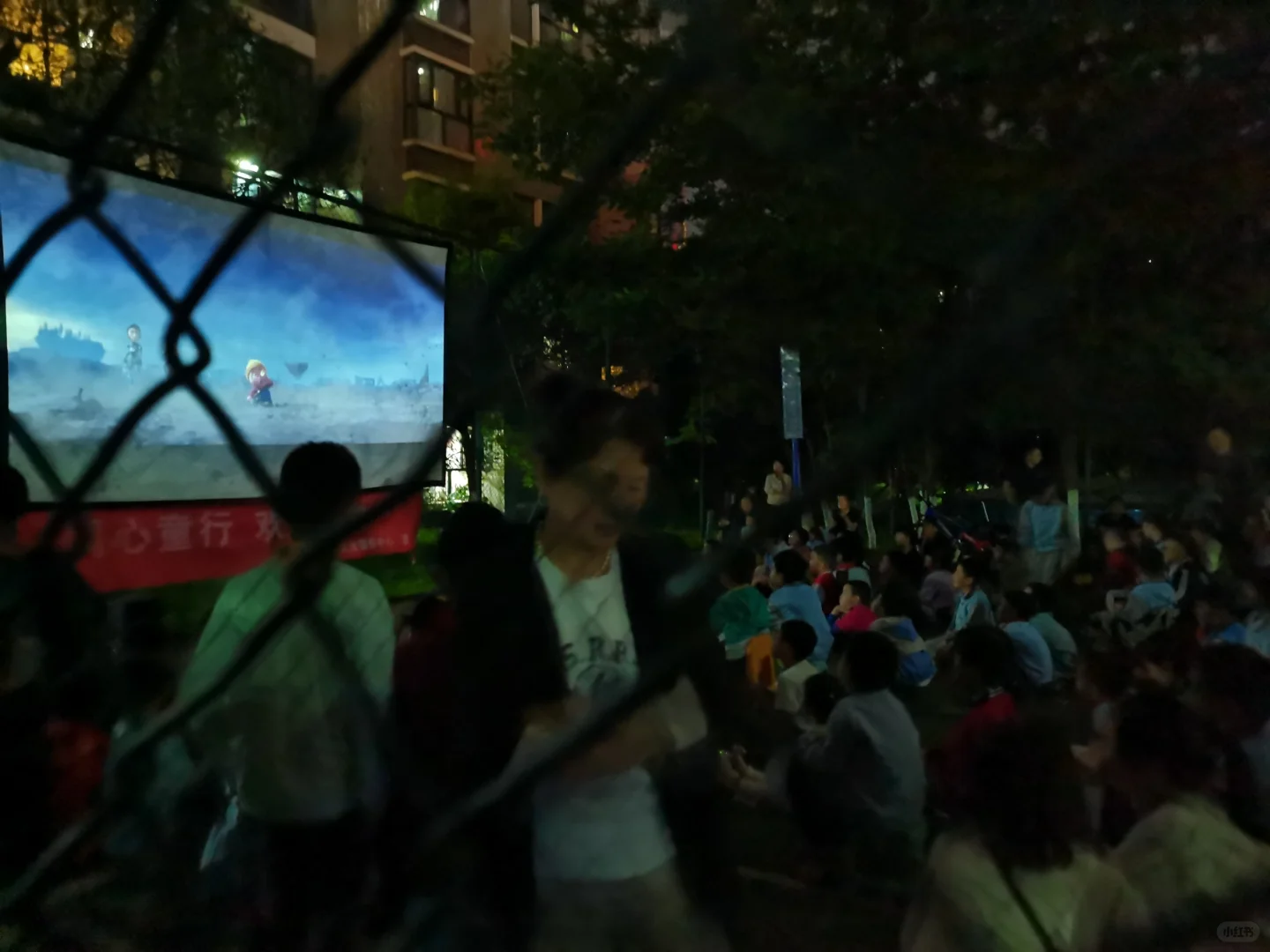 露天电影，是否也是你对美好童年的回忆？