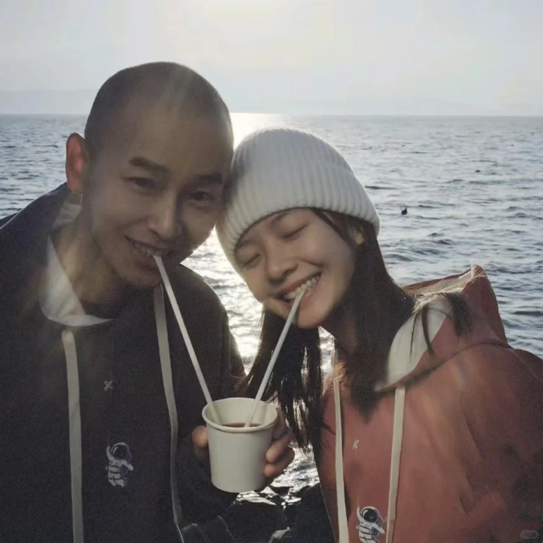 画100个电影人物2—《我们一起摇太阳》