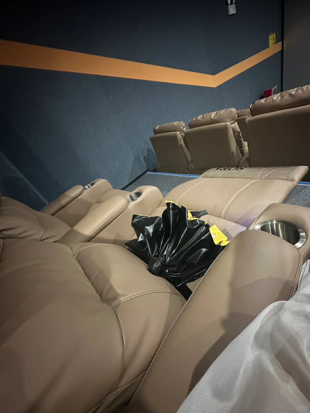 可以平躺的电影院～