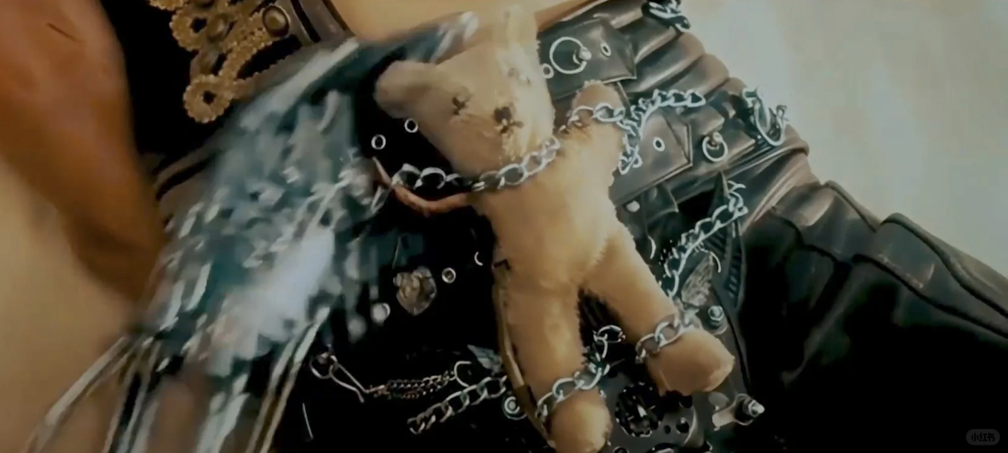 看完电影，我只想知道哪里能买到这个小熊