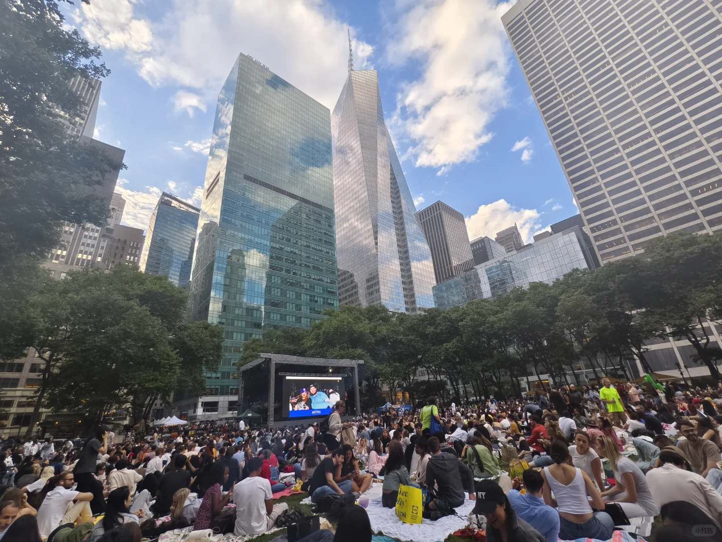 纽约夏季限定｜Bryant Park露天电影开幕式