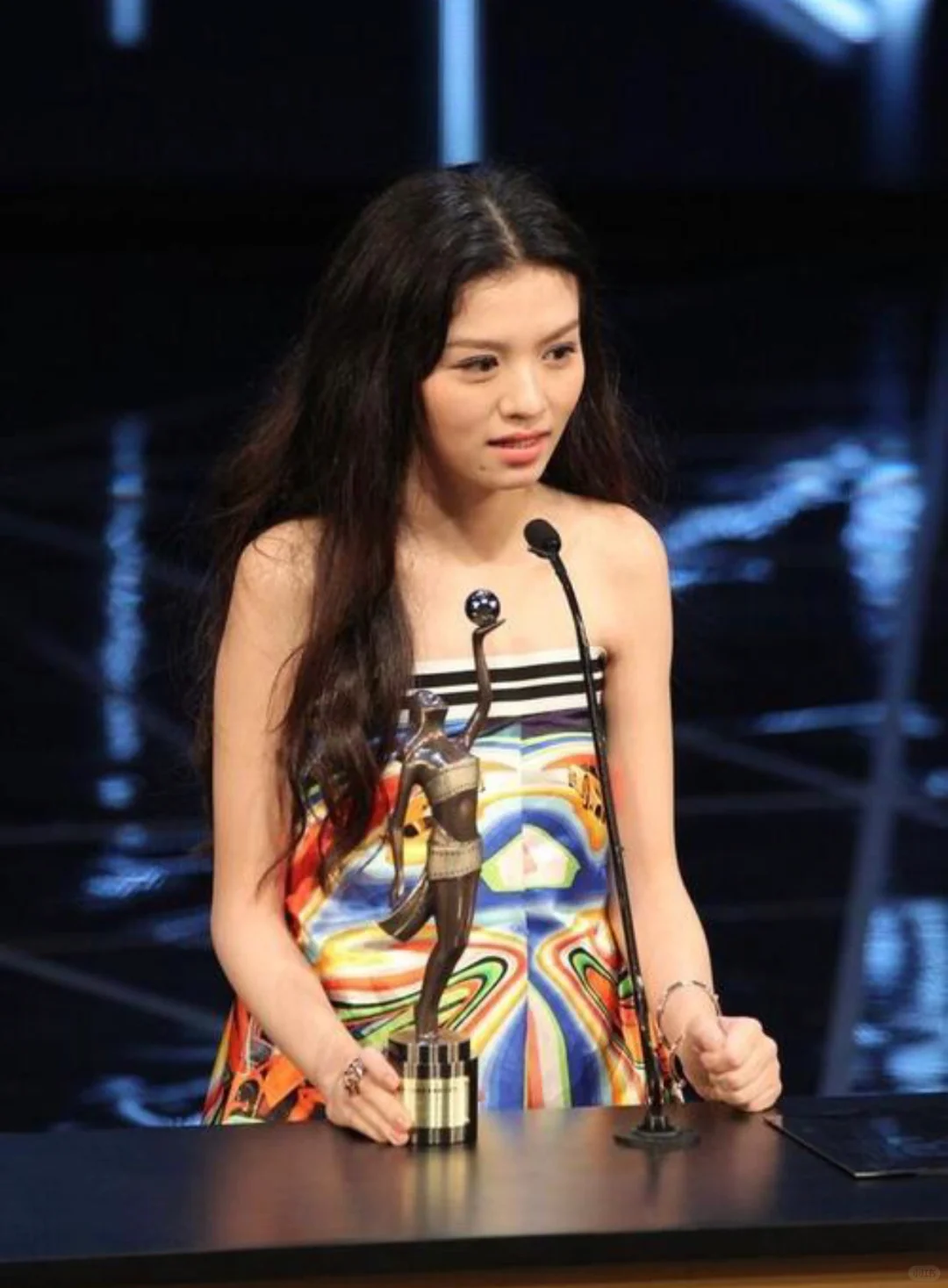 受尽折磨，内地女演员拿影后太难了