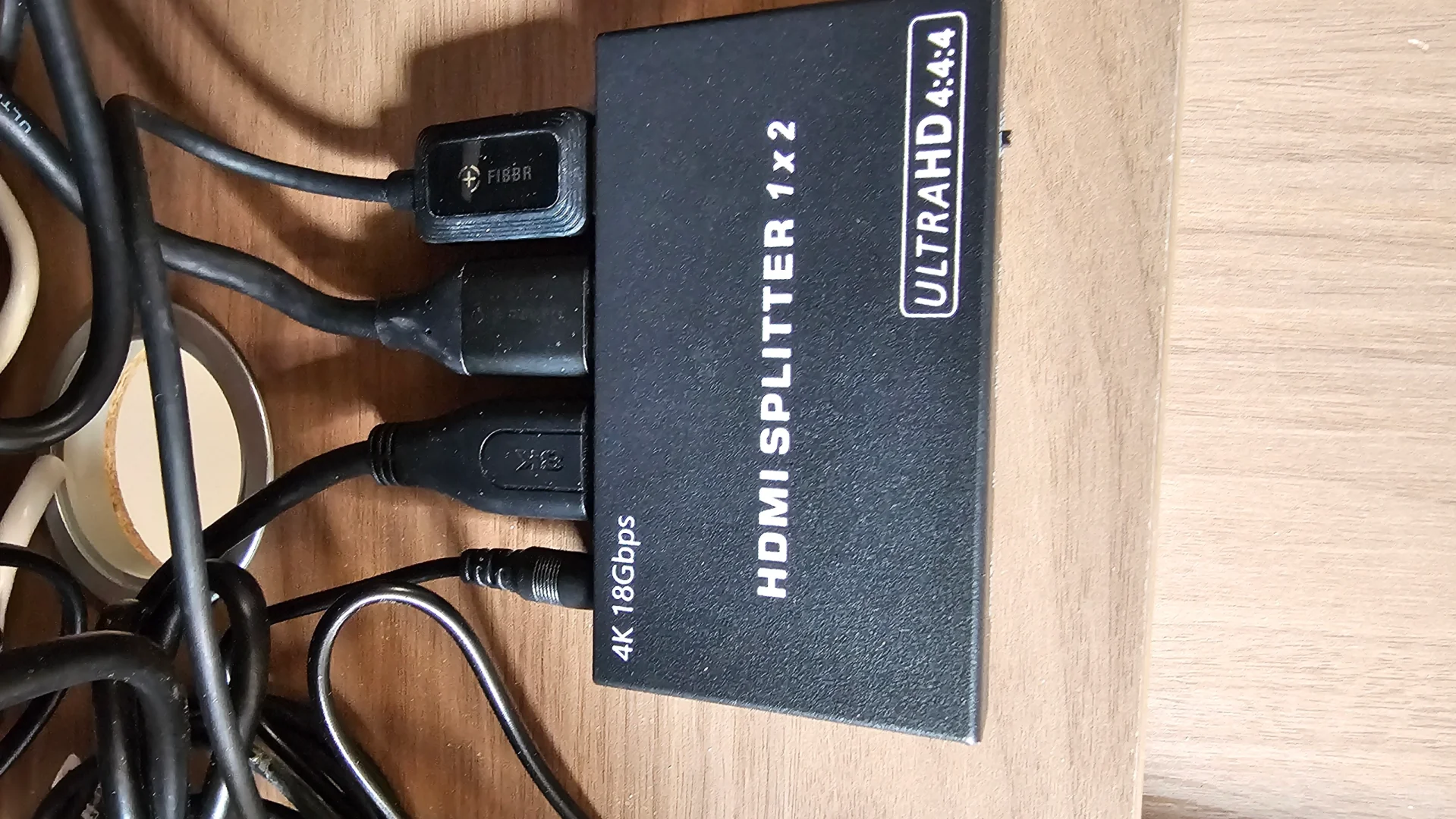 支持回音壁的hdmi 切换器一进二出