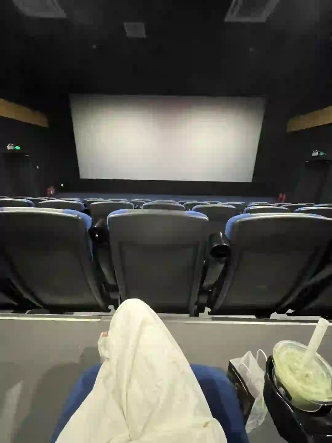 谁懂！一个人看电影好爽