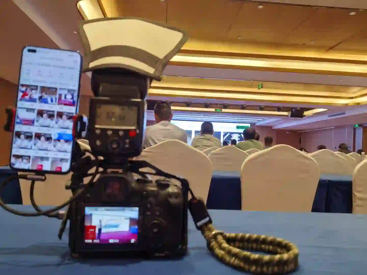 照片直播APP喔图闪传