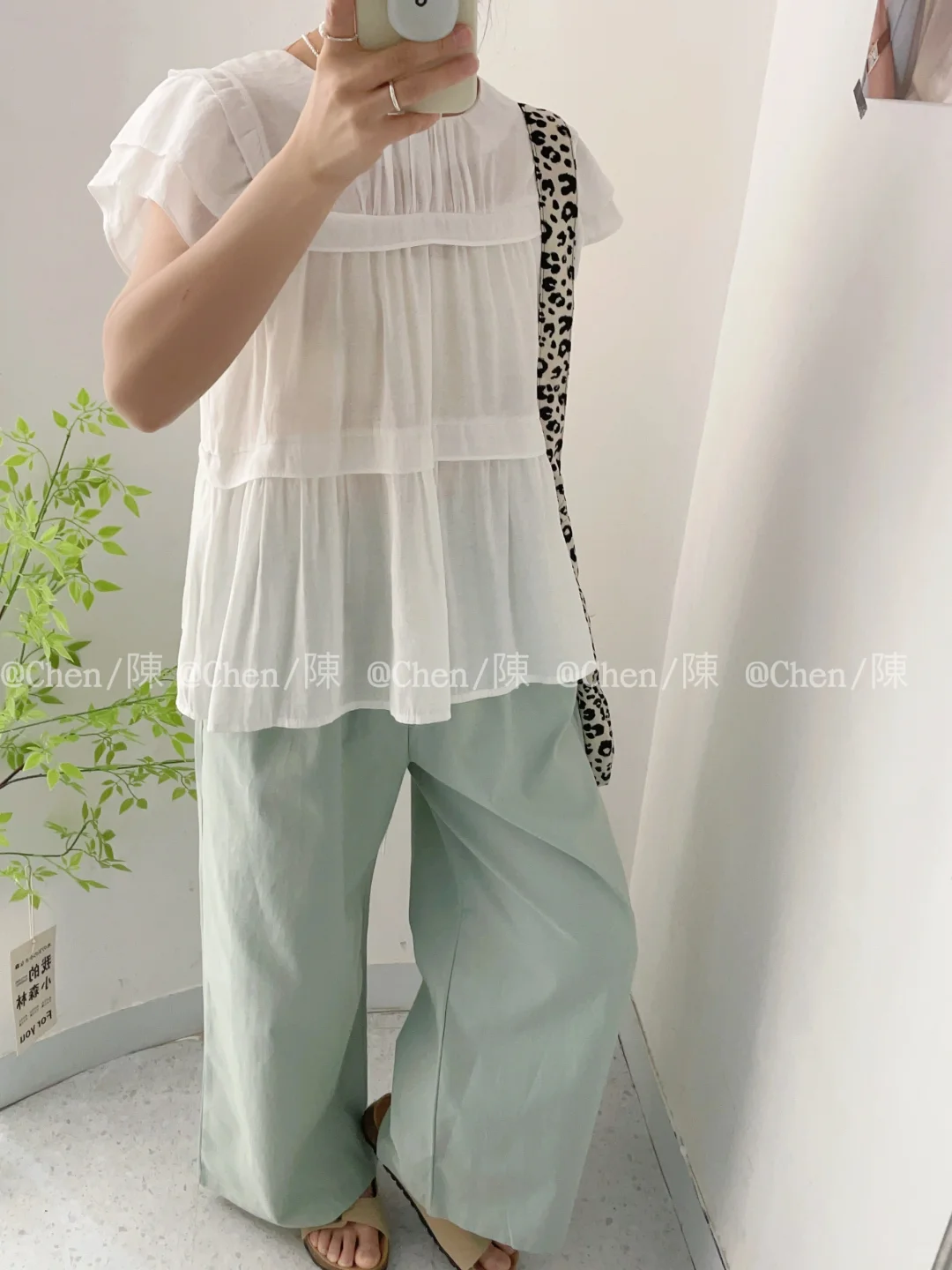 不用P图，这个软件直接拍