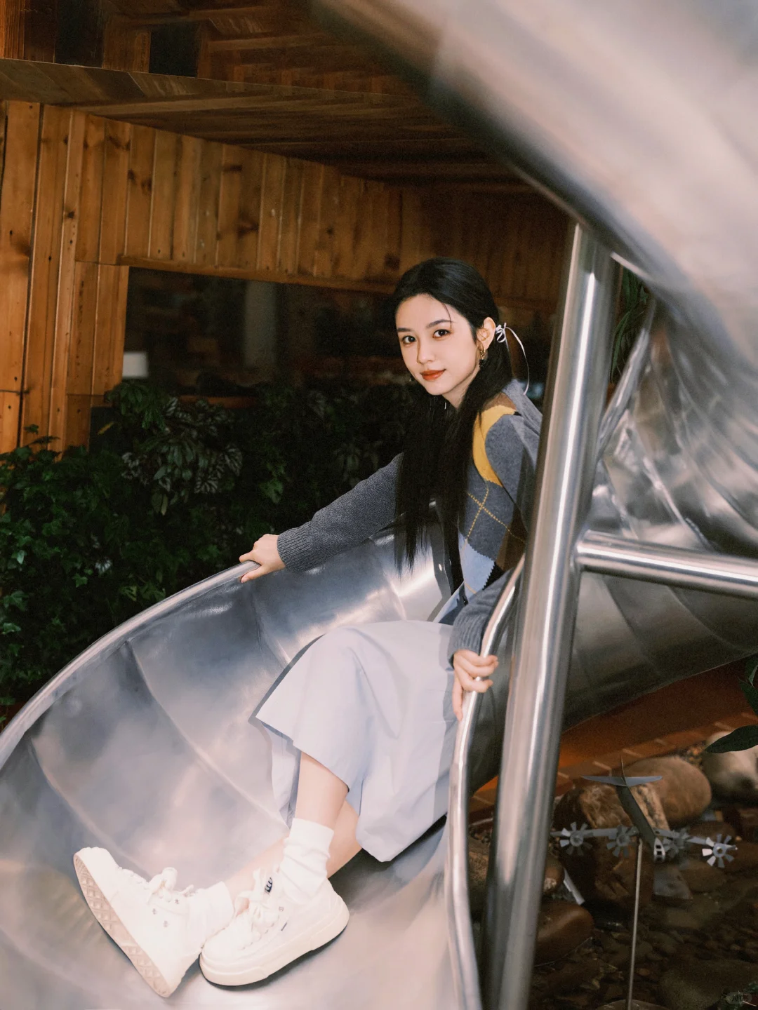 一起去电影院看也也吧！