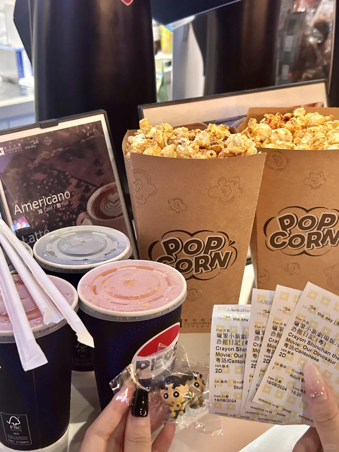 抢先看咯小新恐龙🦕电影（＾_＾）~