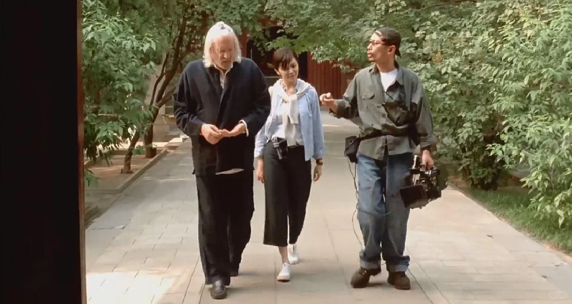 扮演过冯小刚电影《大腕》中的大腕离世