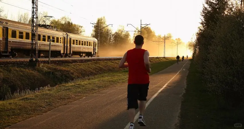 里加诗意纪录片电影学派：莱拉·帕卡莲莉娜
