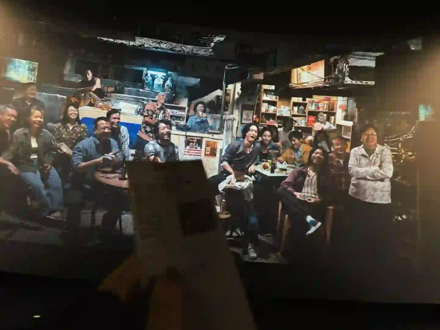 想开个群讨论这部电影是真的下蛊了出不来😭