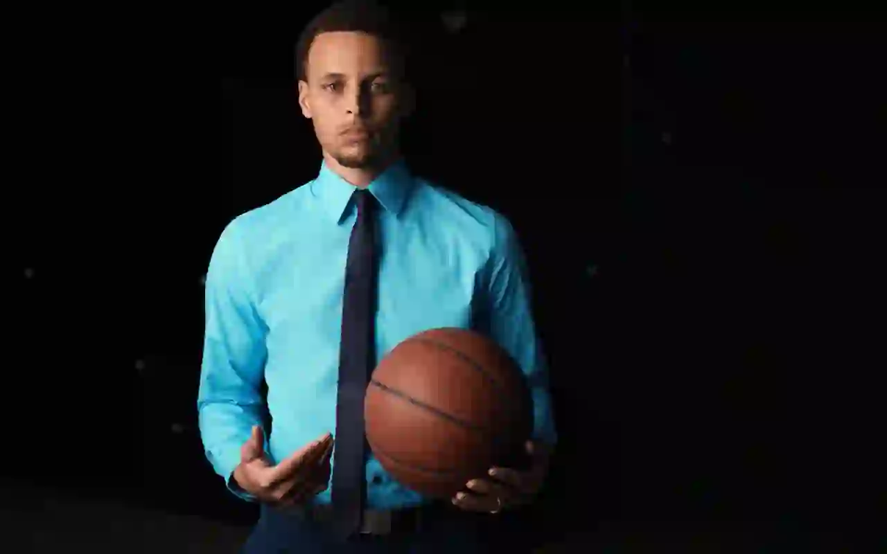 库里也开始积极谋求副业,将担纲电影制片人