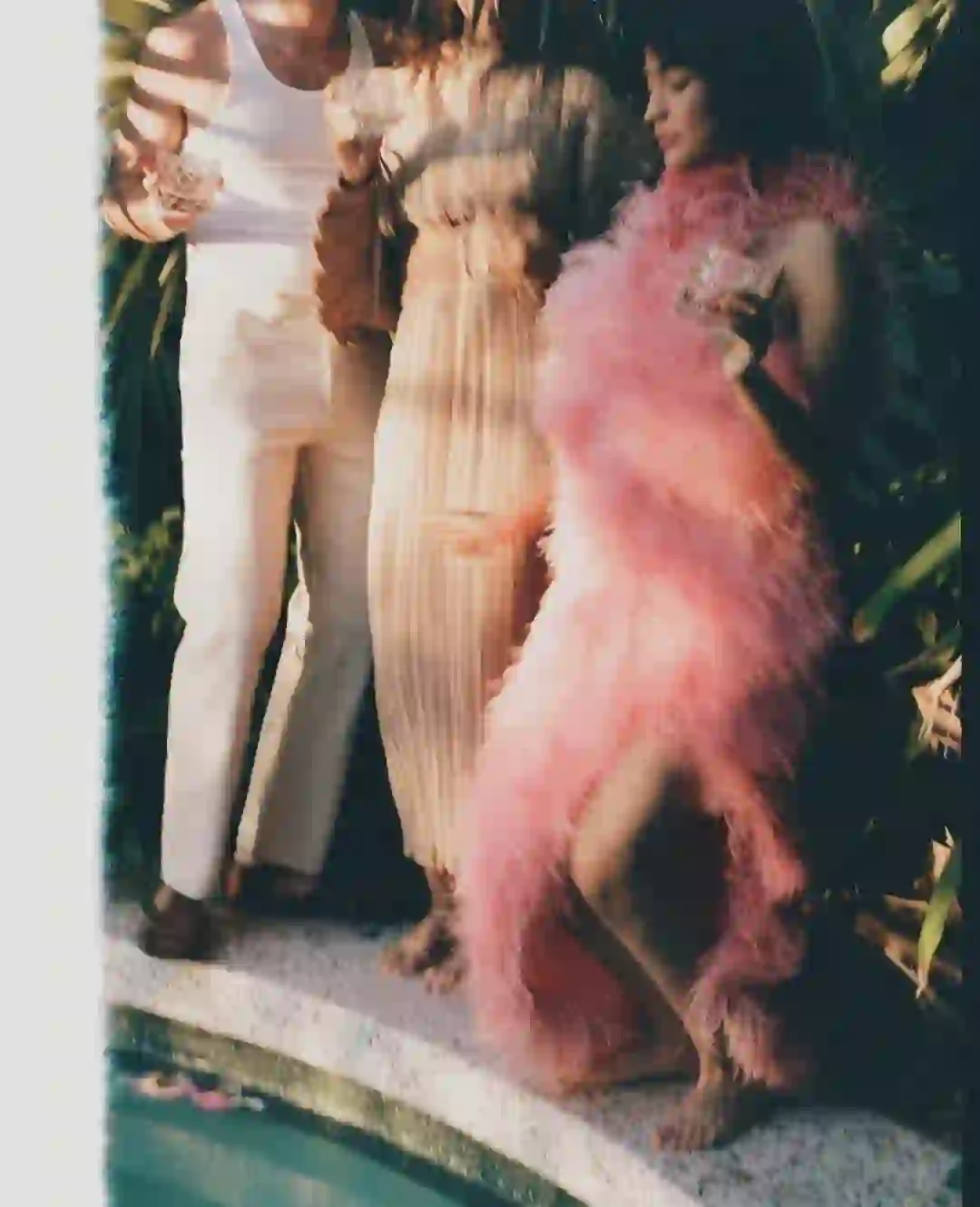 一部每个女人都会爱的颜色💛电影，巨巨好看