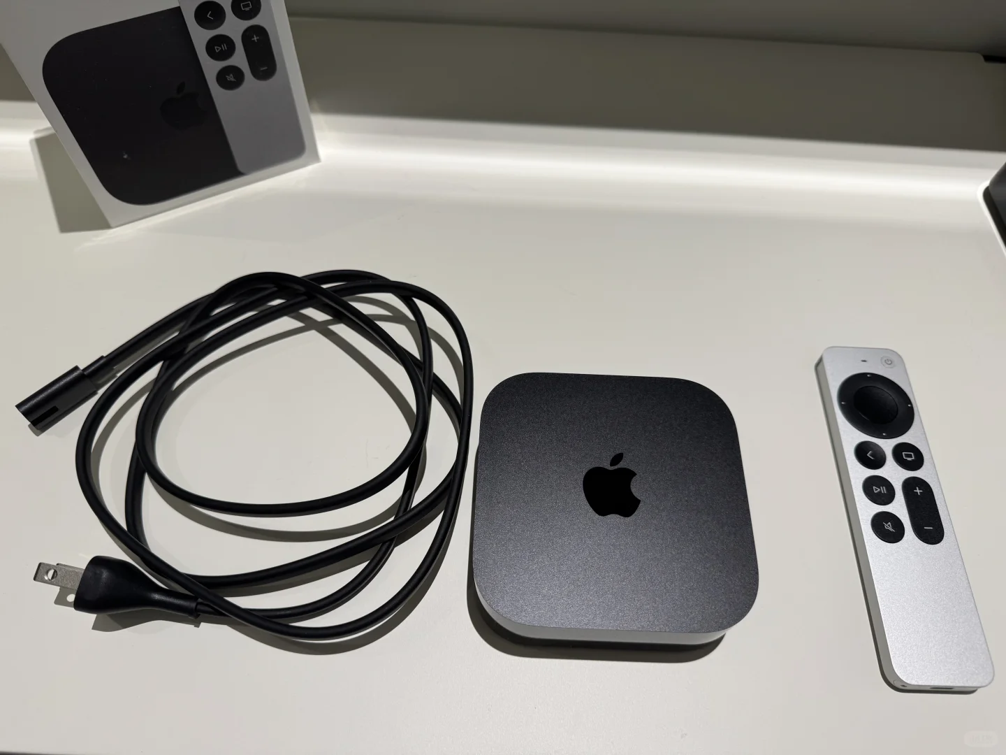 新家整个小玩具，苹果TV盒子