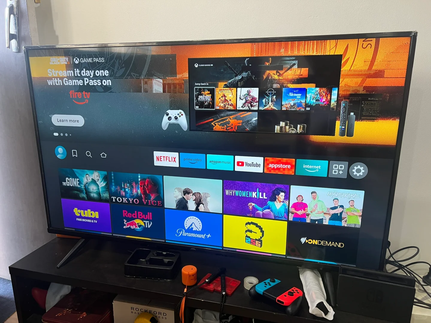 阿德莱德出闲置电视，盒子