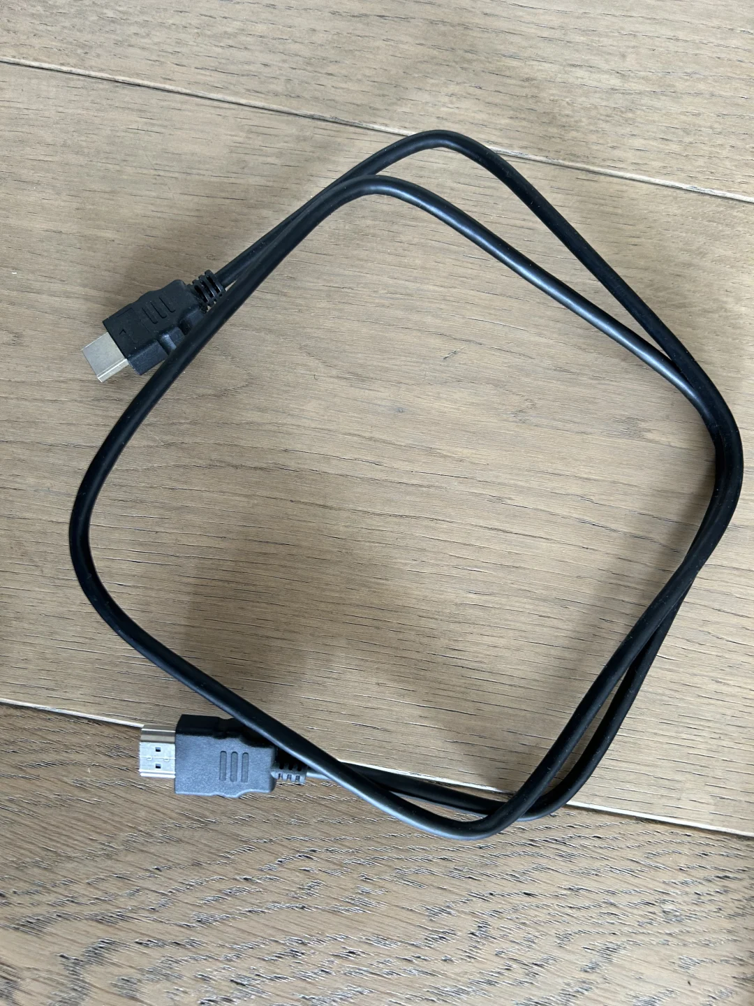 两套电视盒子 可以看国内电视和Netflix