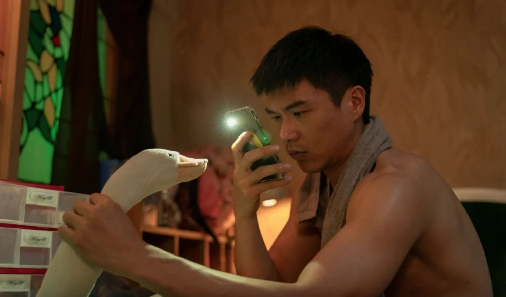 吴慷仁新戏冲破尺度!正面全脱不尴尬:很舒服