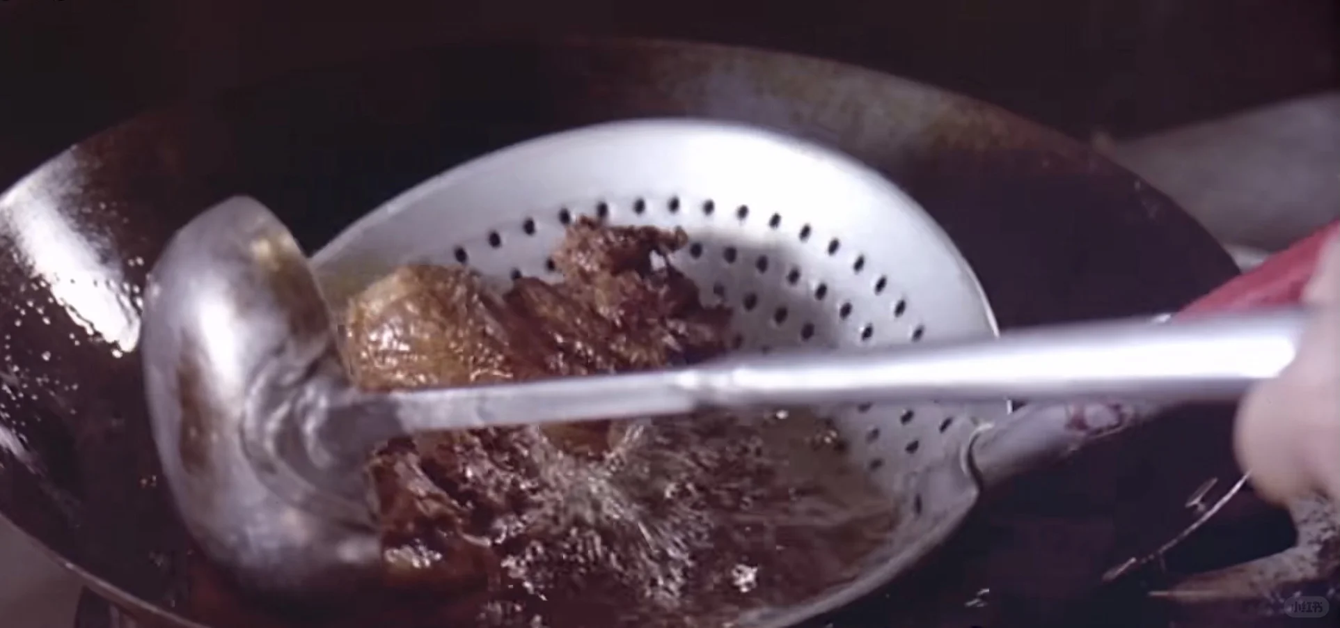 5⃣️3⃣️饮食在明,男女在暗。