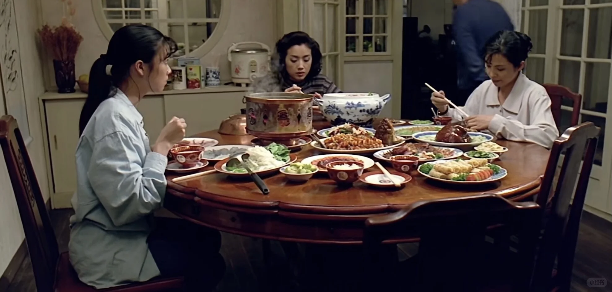 5⃣️3⃣️饮食在明,男女在暗。