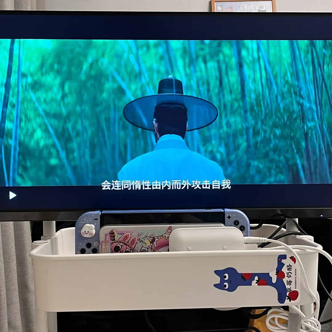 买了个电视盒子连显示器看电视了