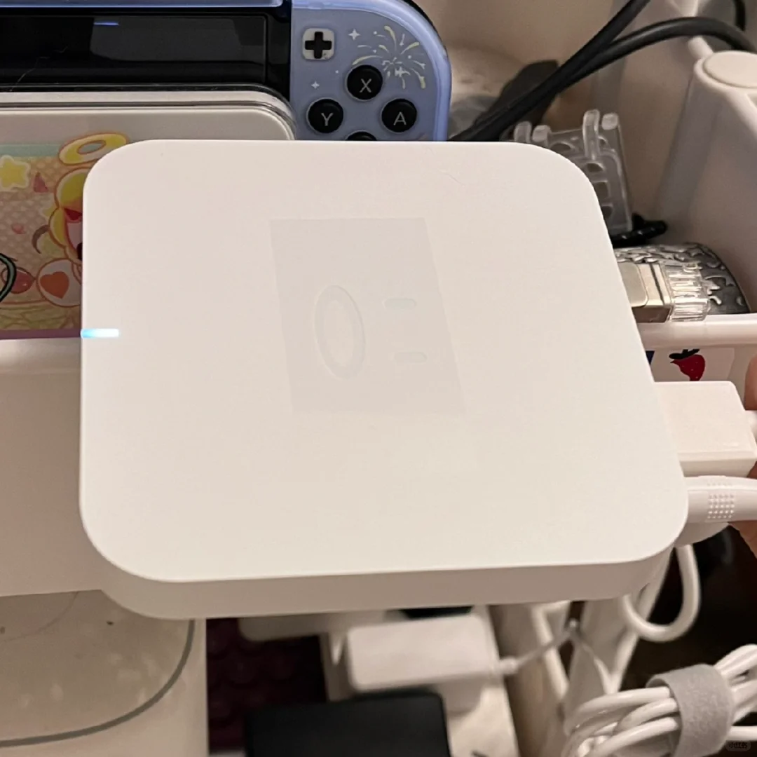 买了个电视盒子连显示器看电视了