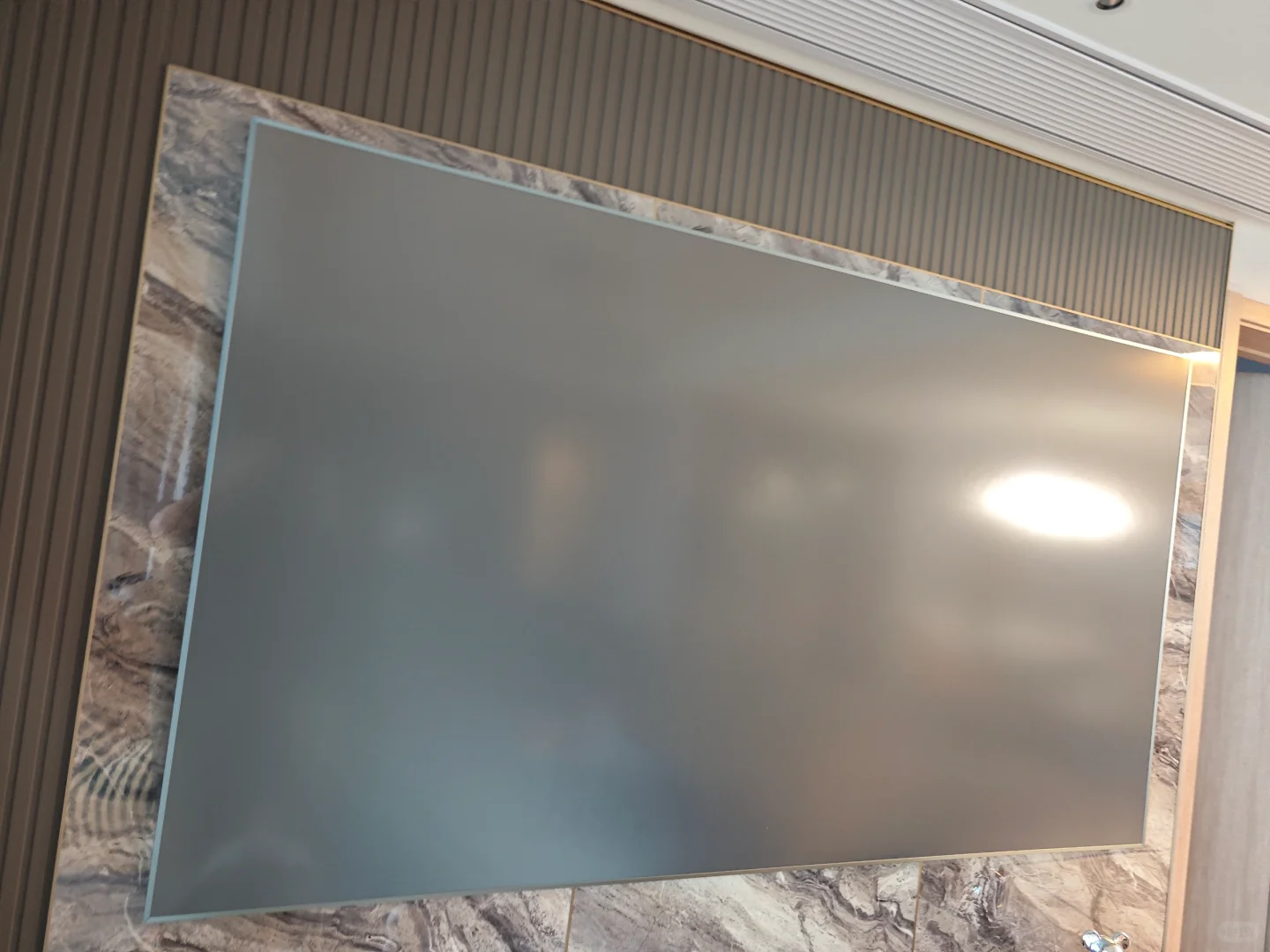 坚果u1激光电视+100寸屏幕，4k，便宜出