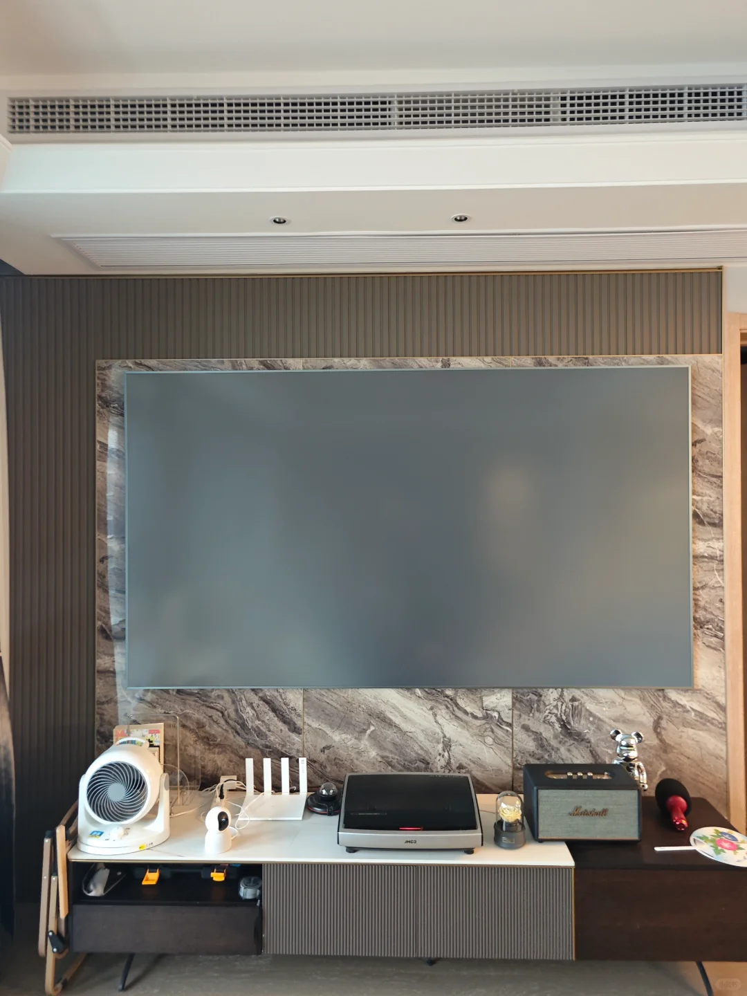 坚果u1激光电视+100寸屏幕，4k，便宜出