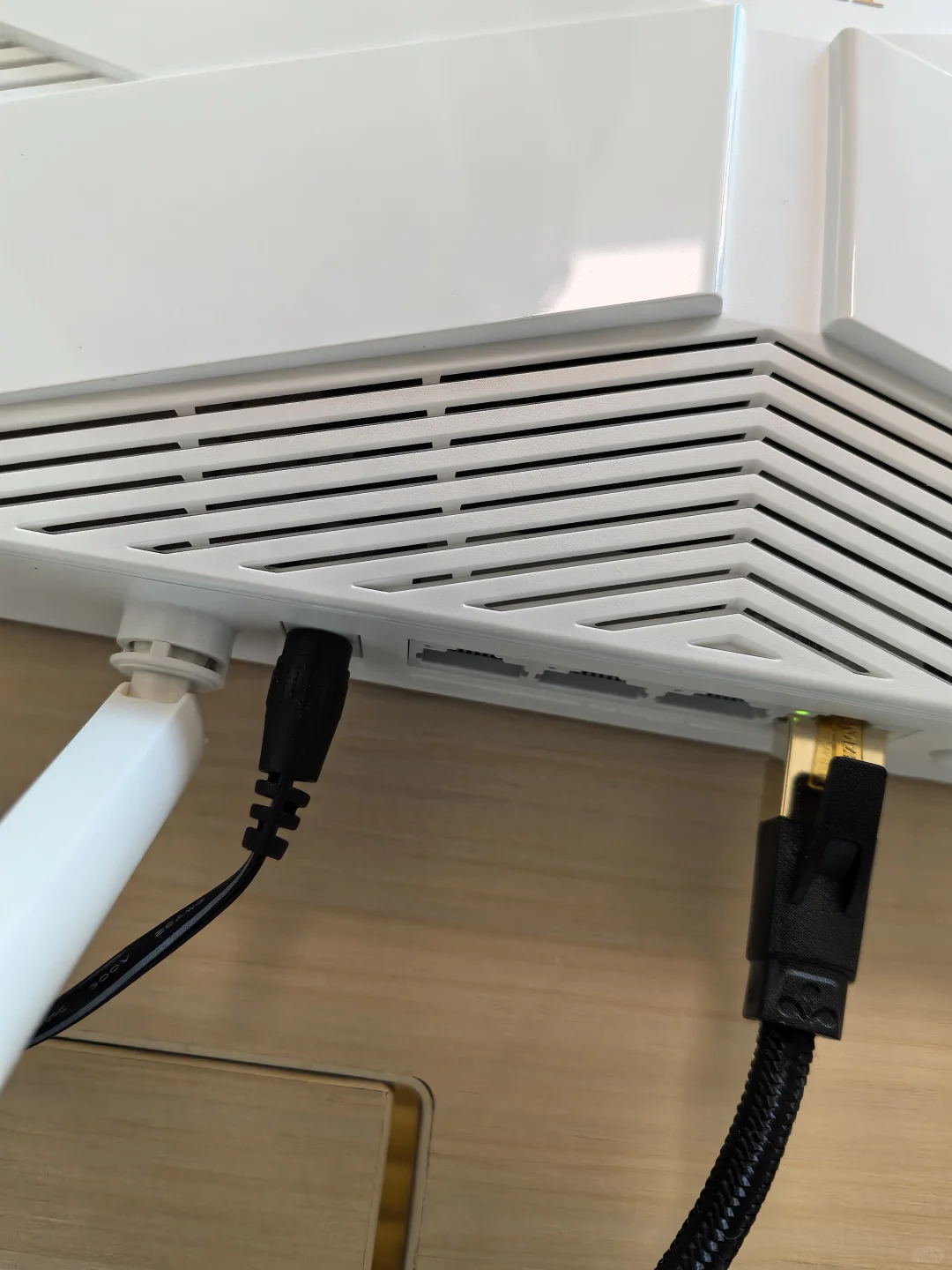 终于解决了电视没网线看iptv了。