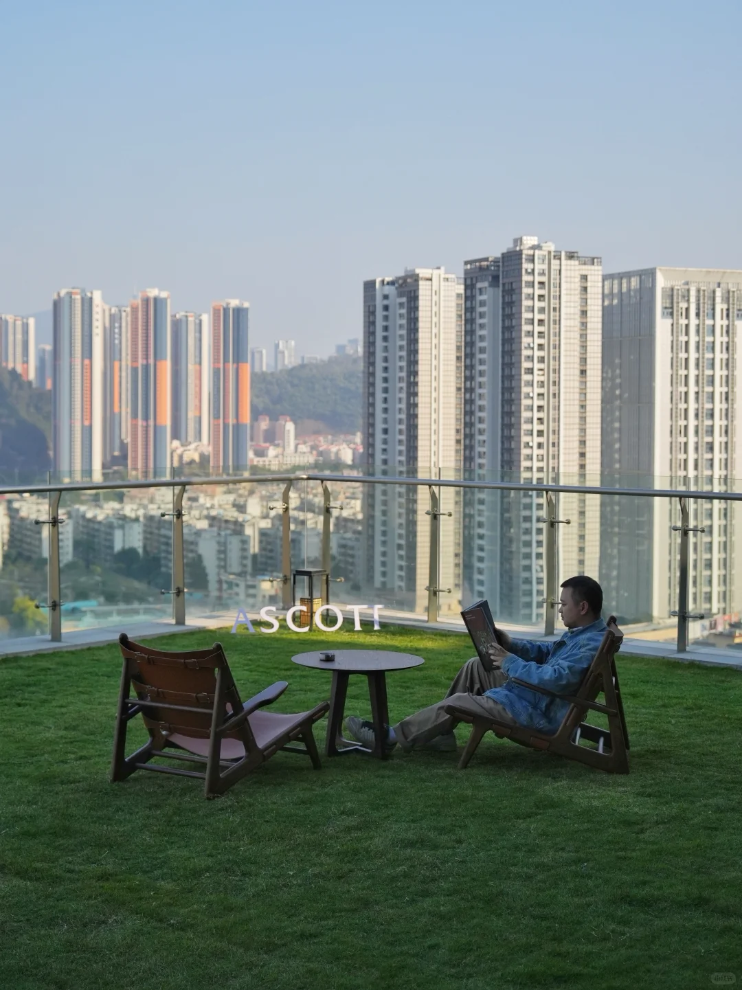 城市中的微度假🍃藏在山谷林涧间中的私邸