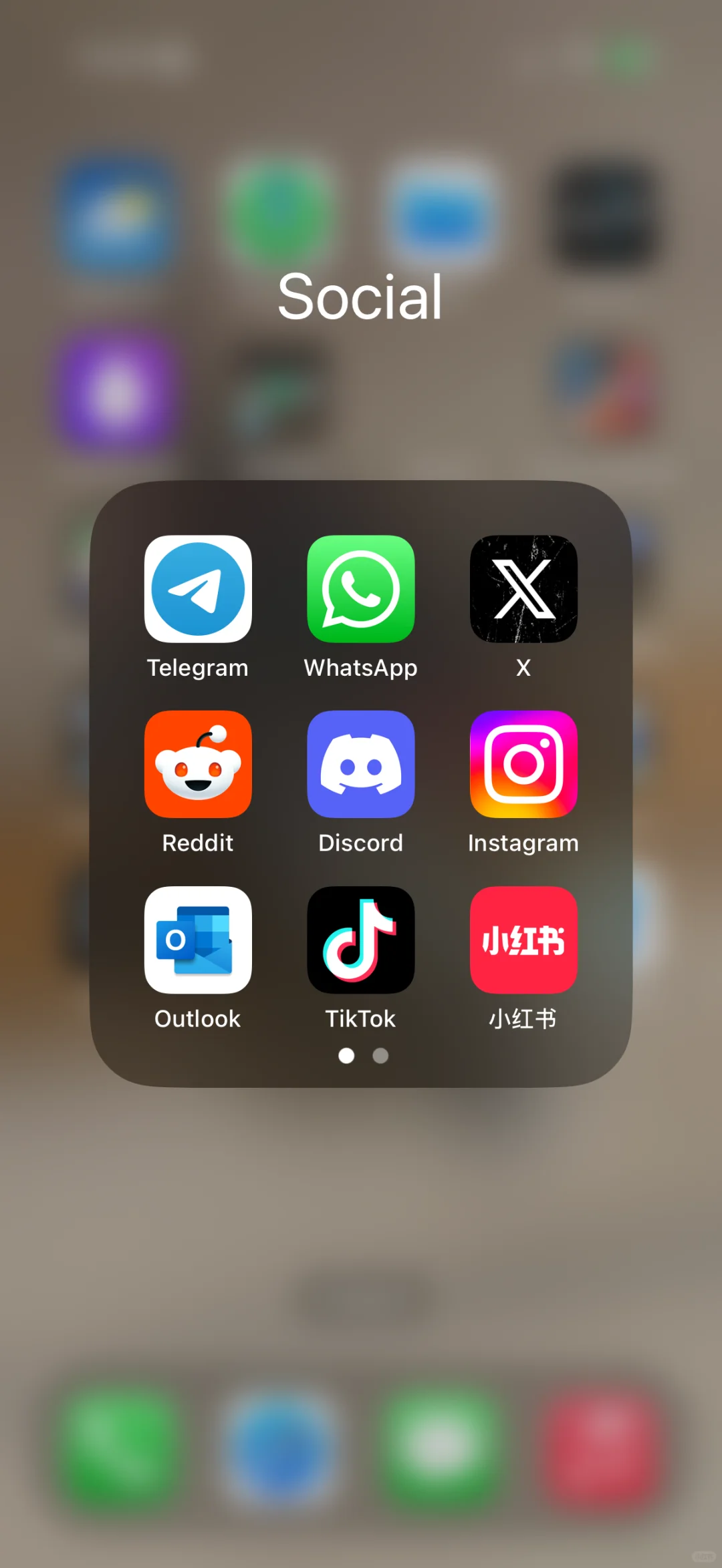 小红书在App store变成了rednote了