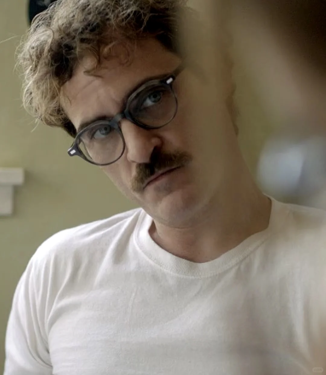 2025年，正是电影《HER她》背景设定年份