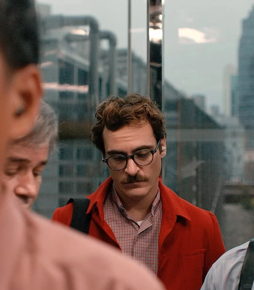 2025年，正是电影《HER她》背景设定年份