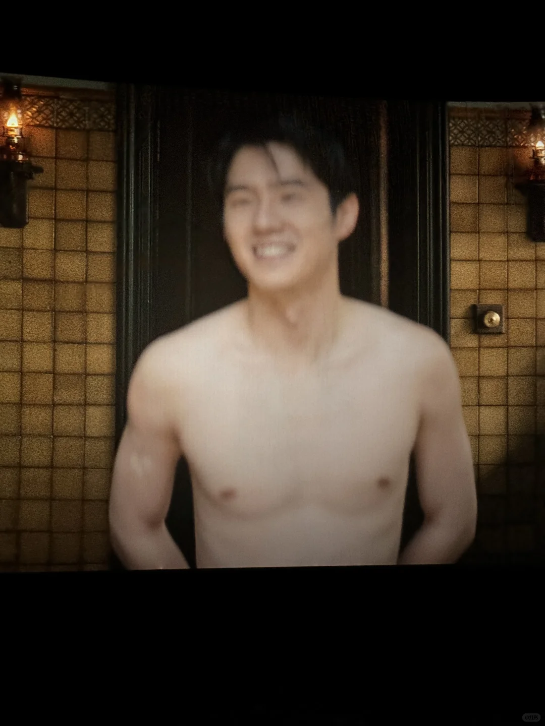 大过年的 这谁顶得住啊………