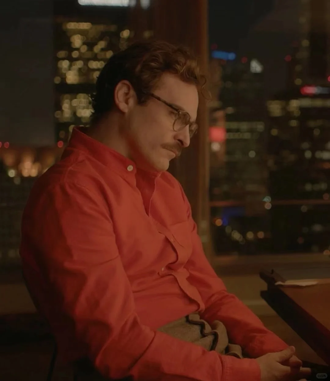 2025年，正是电影《HER她》背景设定年份