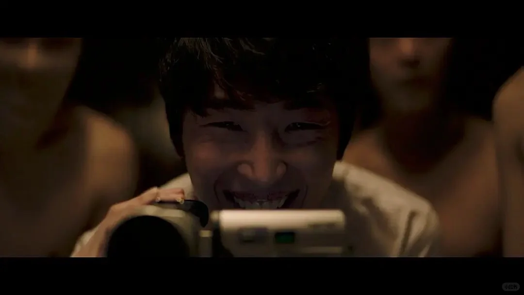 韩国票房冠军🔥悬疑惊悚犯罪