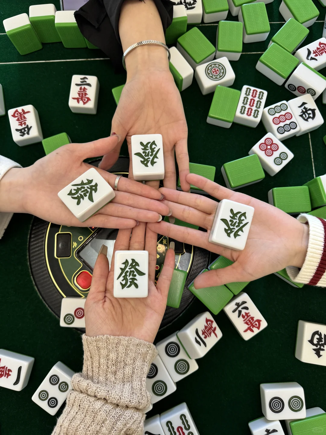 大家都加开工了吗？我还没呢…