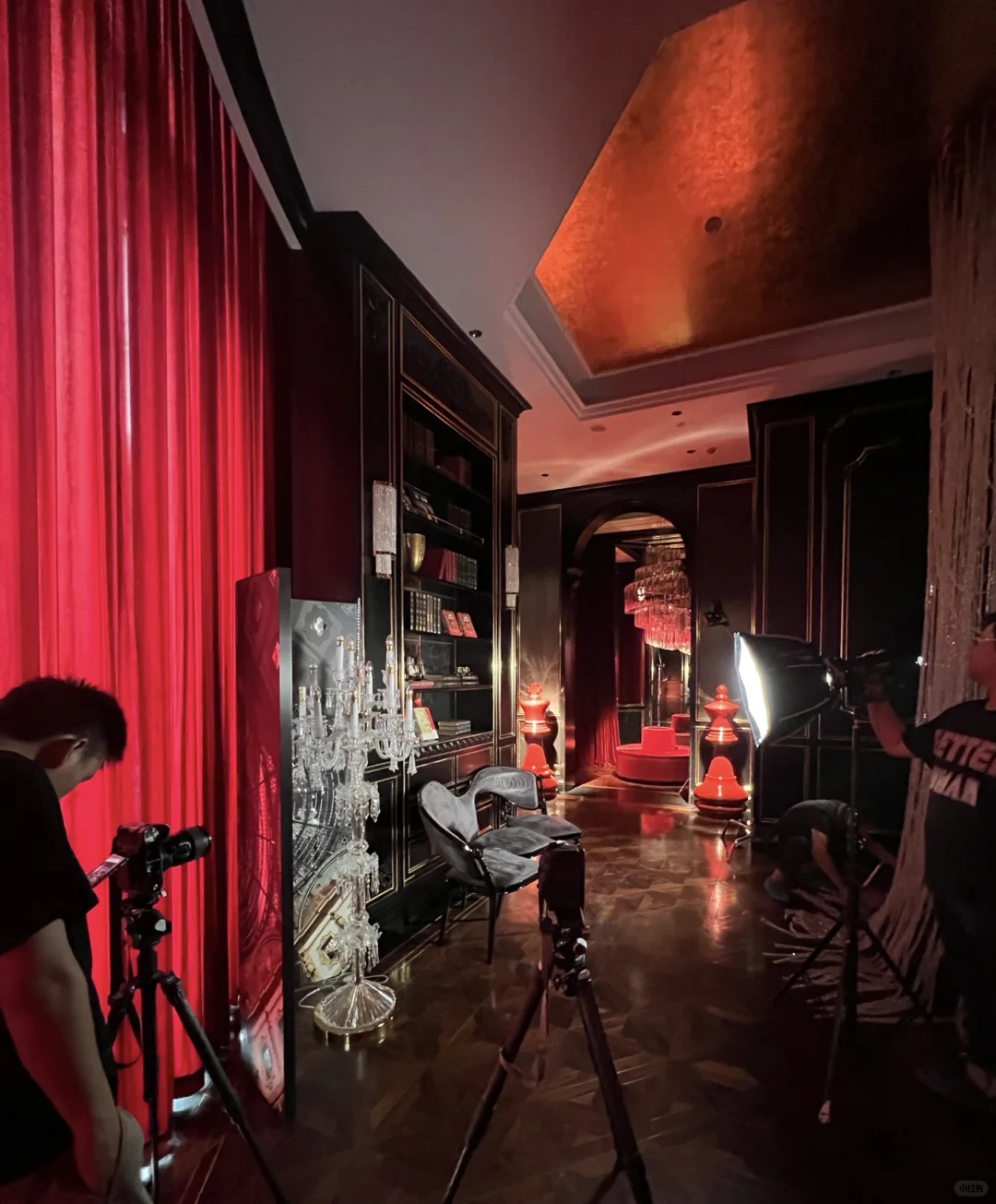 用影视灯布光实现“繁花”的电影感