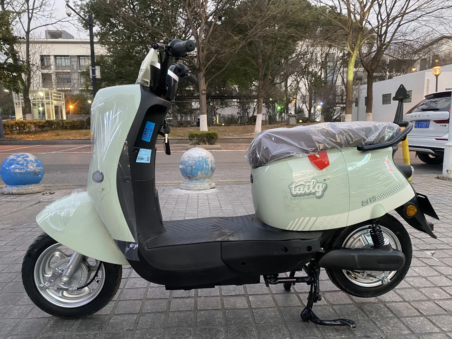 全新60ｖ台铃换购价1499元带NFC。手机APP