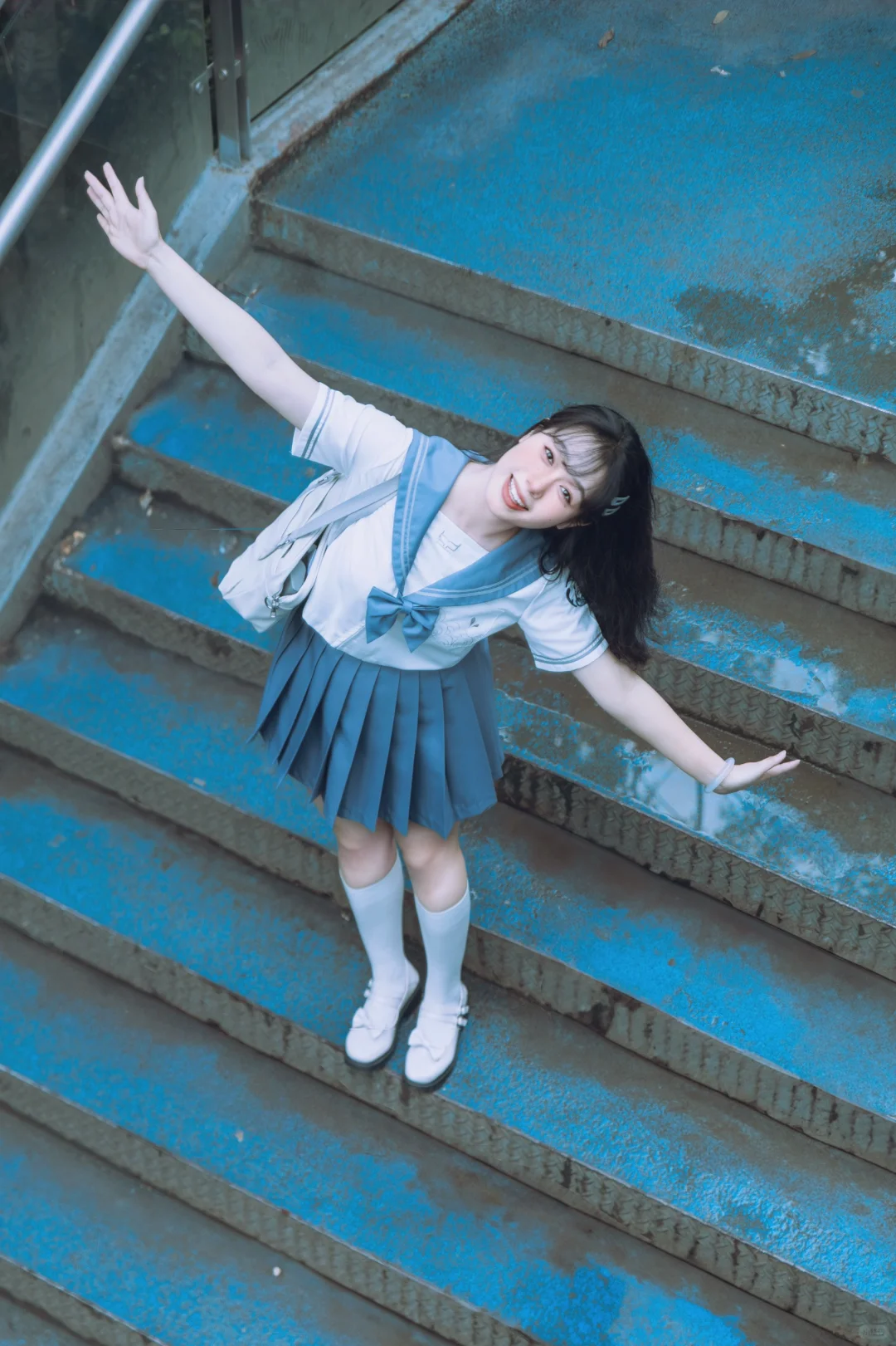 震惊！在地铁站拍JK制服，居然拍出一组壁纸