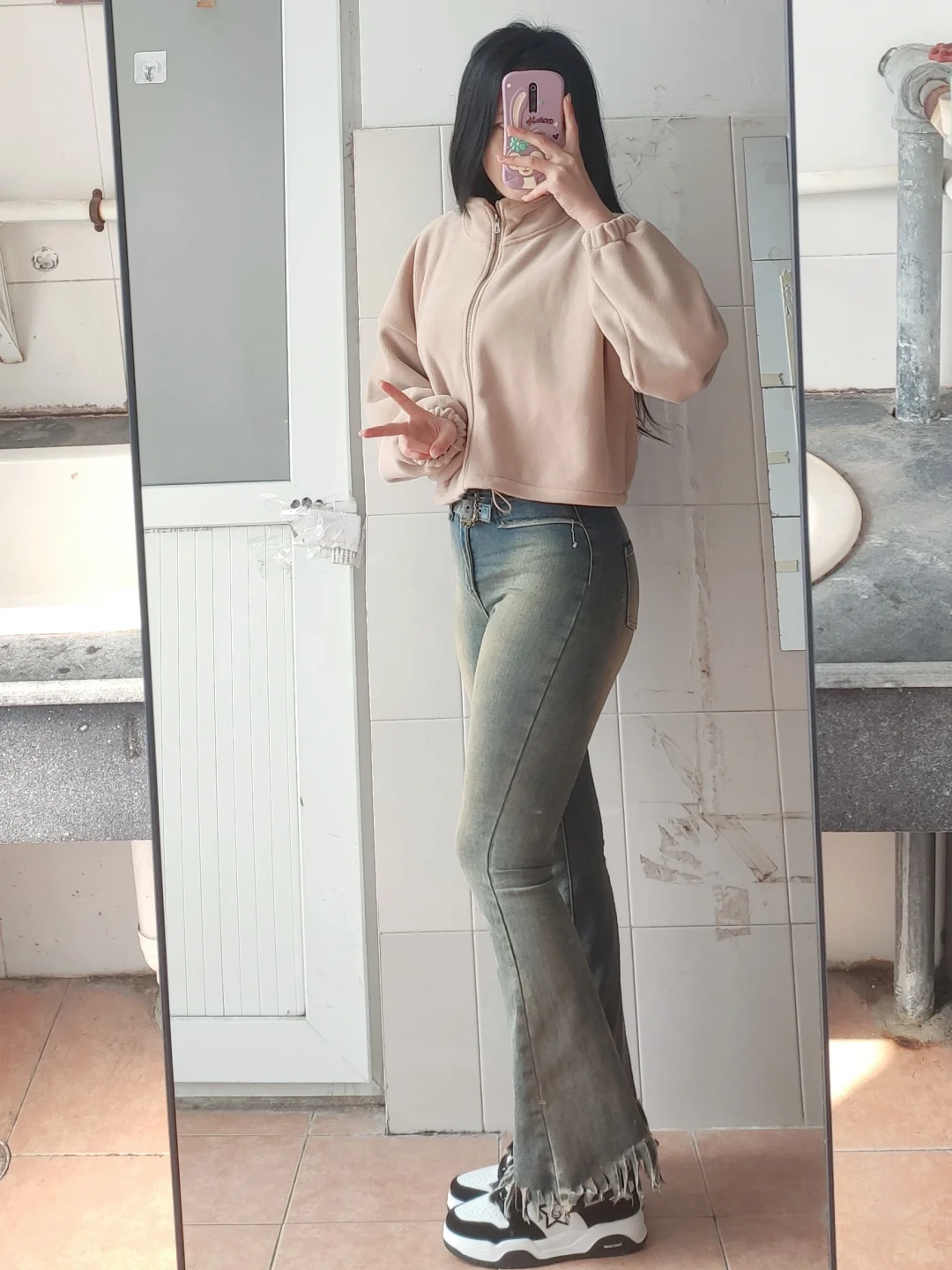 一条辣妹喇叭裤