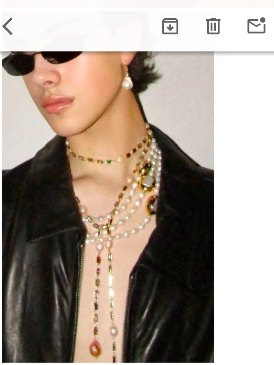 我们的珠宝让🇬🇧巨星Raye团队连发3封邮件！